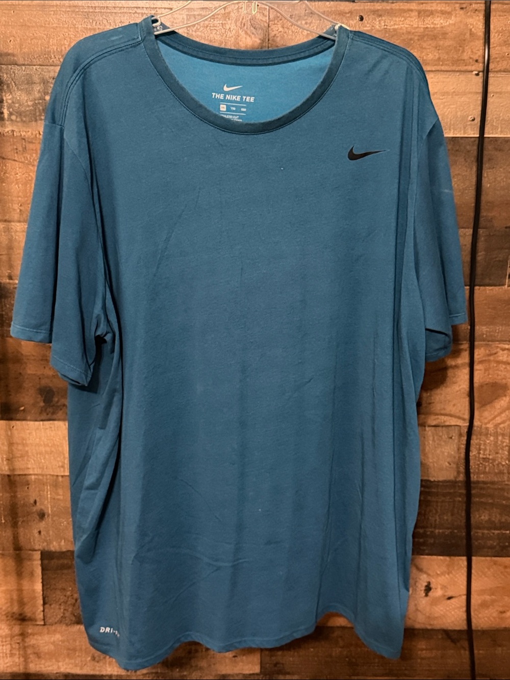 Nike Men’s Teal Short-Sleeve Crew T-Shirt